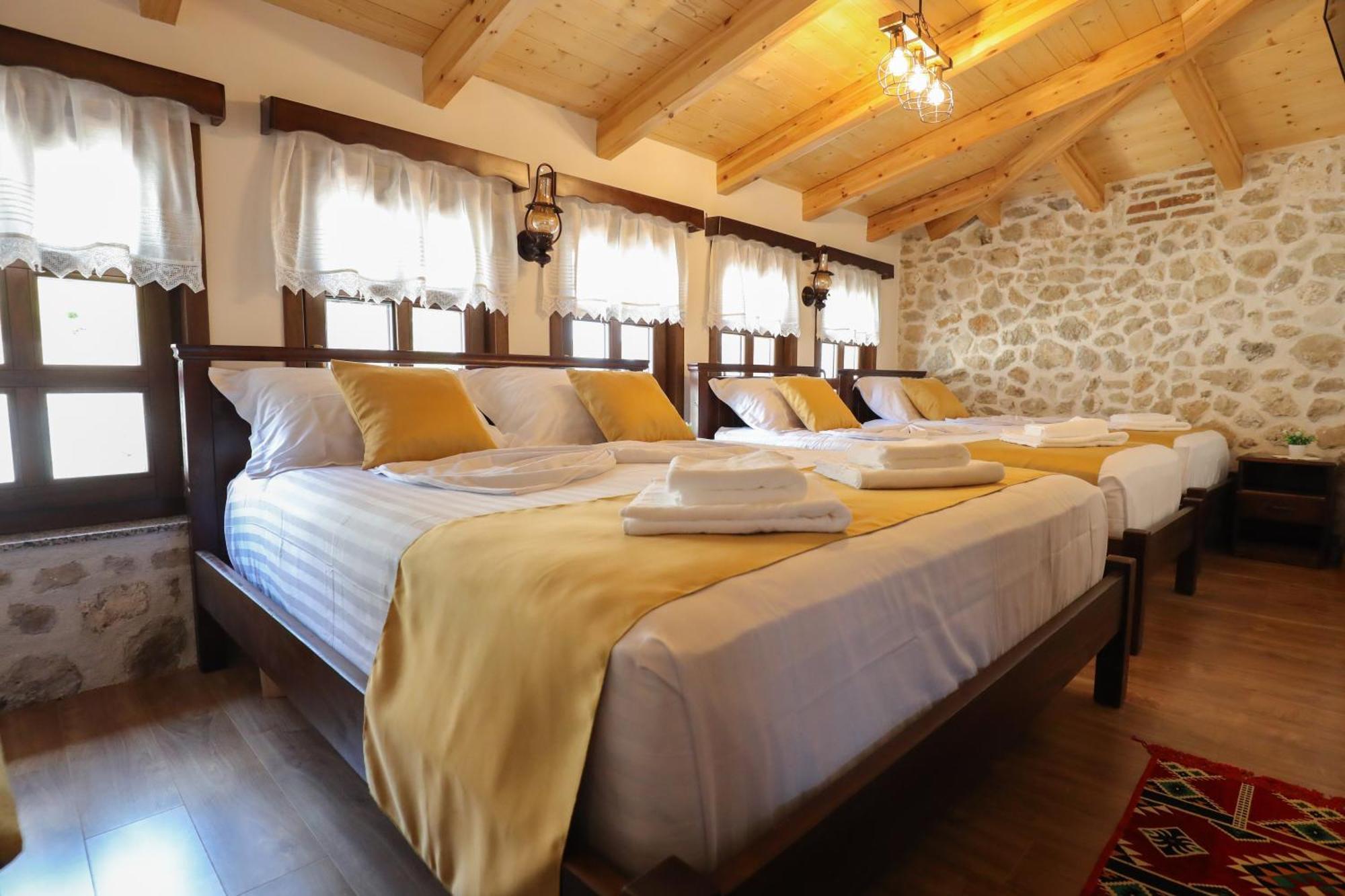 The House Of Dollma , Inside Kruja Castle Ξενοδοχείο Εξωτερικό φωτογραφία