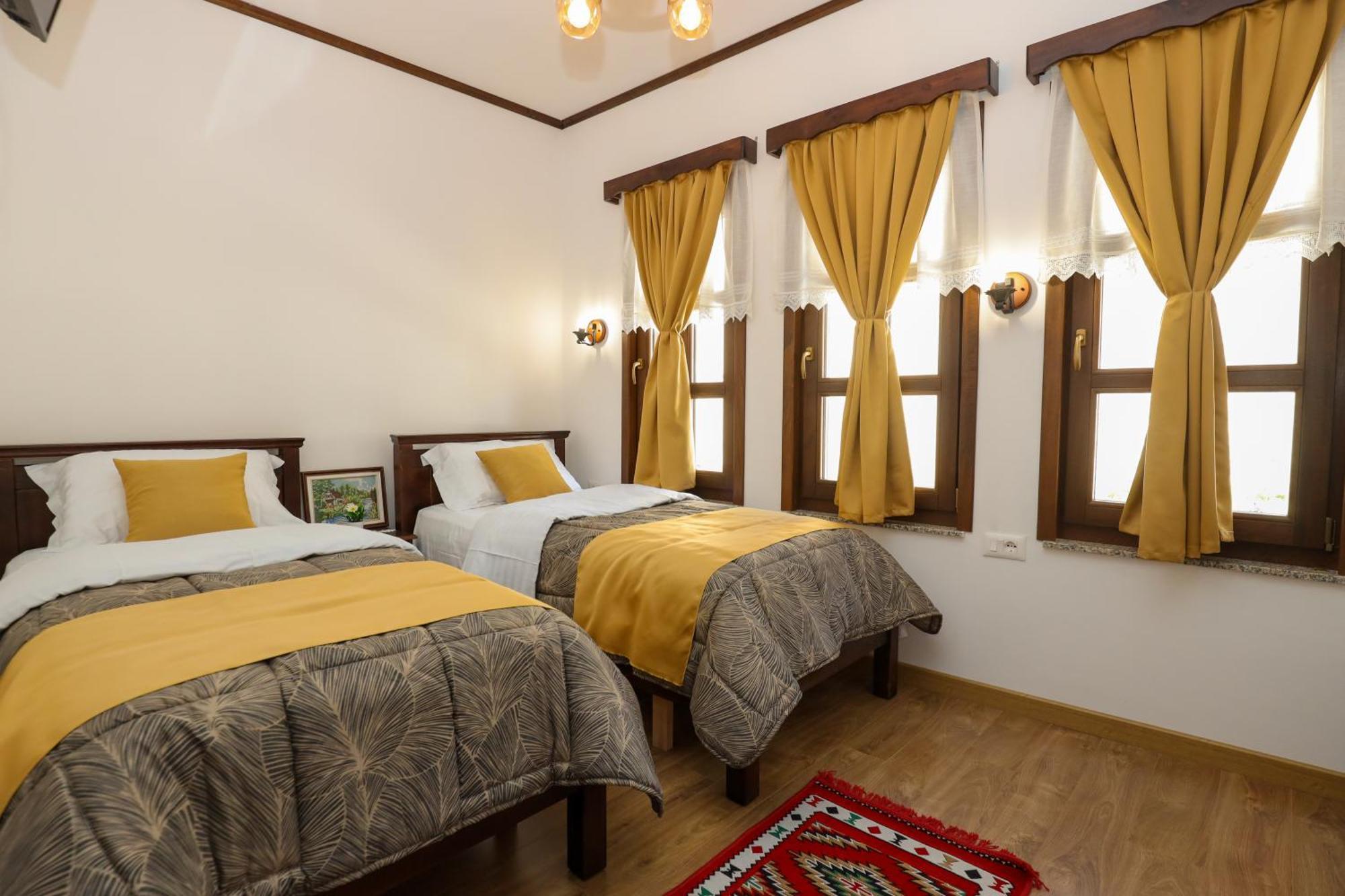 The House Of Dollma , Inside Kruja Castle Ξενοδοχείο Εξωτερικό φωτογραφία